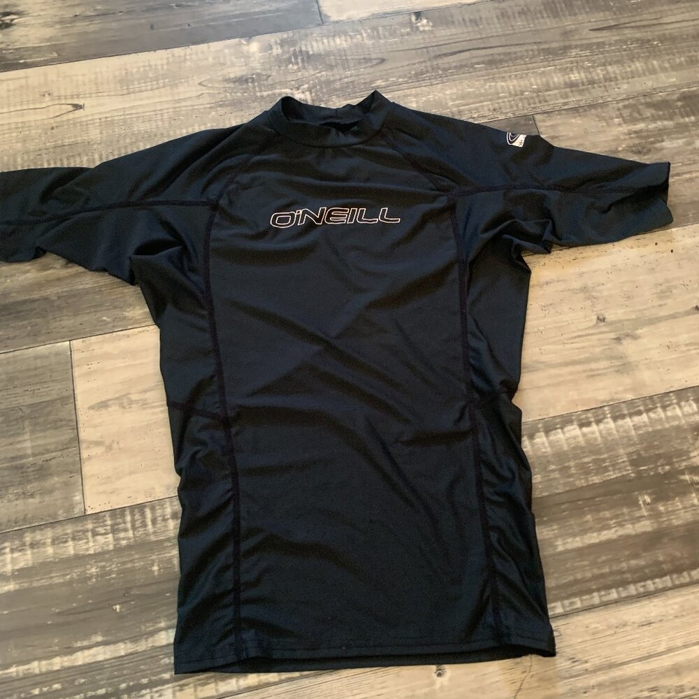 Oneill swimshirt. Men's Large. Black.
